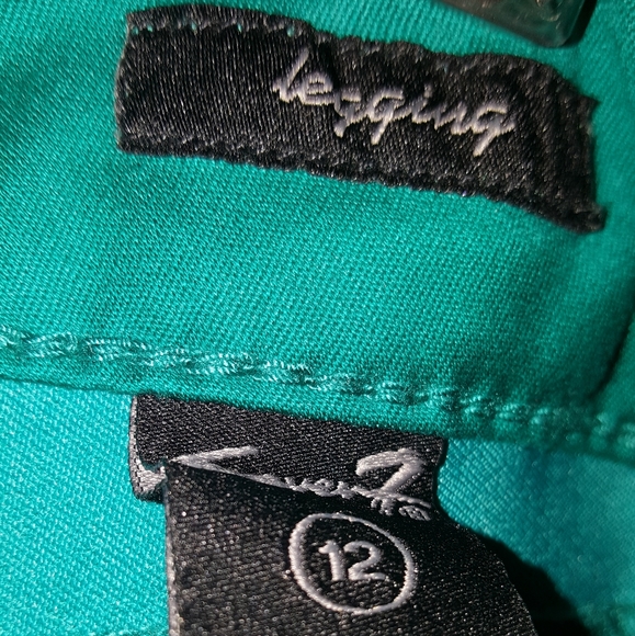 Seven7 Green Sateen Skinny Pants - Picture 5 of 7